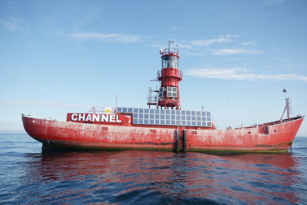 Channel Light Vessel Automatic